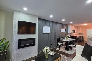 308 Pierce St, Gary, IN 46402 - Photo 4