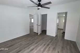 8461 N 600 W, Lake Village, IN 46349 - Photo 14