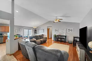 10845 Park St, Crown Point, IN 46307 - Photo 8