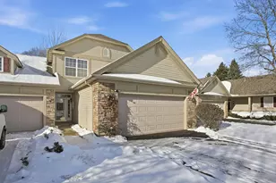 1224 Lily Ln, Schererville, IN 46375 - Photo 2