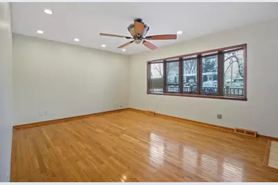 736 Cottonwood Drive, Dyer, IN 46311 - Photo 6