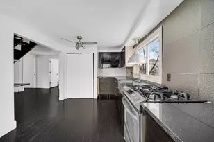 7111 Mississippi St, Merrillville, IN 46410 - Photo 4