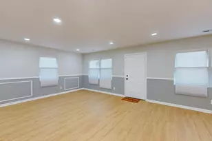 4252 W 21st Ave, Gary, IN 46404 - Photo 10