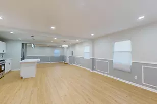 4252 W 21st Ave, Gary, IN 46404 - Photo 4