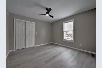 206 1/2 Ohio Street, La Porte, IN 46350 - Photo 6