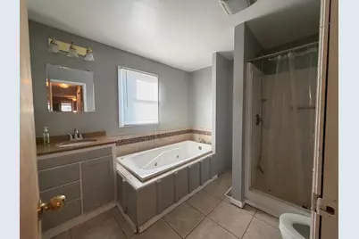 5706 W 43rd Avenue, Gary, IN 46408 - Photo 8