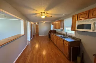 5706 W 43rd Ave, Gary, IN 46408 - Photo 2