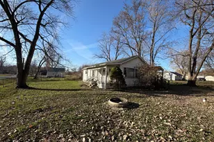 5706 W 43rd Ave, Gary, IN 46408 - Photo 10