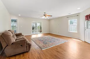 10557 Maine Dr, Crown Point, IN 46307 - Photo 4