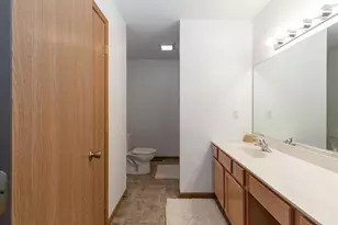 8602 Harrison St, Merrillville, IN 46410 - Photo 12