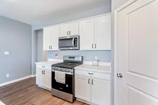 10414 Whitney Pl, Crown Point, IN 46307 - Photo 16