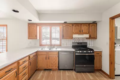 1262 E 900 N, La Porte, IN 46350 - Photo 8