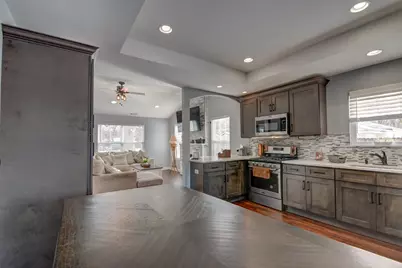 2770 Henry Street, Lake Station, IN 46405 - Photo 14