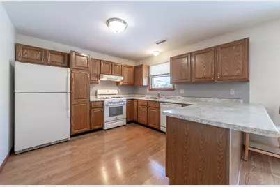 1346 Essex Drive, Chesterton, IN 46304 - Photo 14