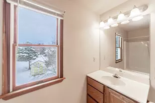 1346 Essex Dr, Chesterton, IN 46304 - Photo 32