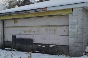 833 Tyler St, Gary, IN 46402 - Photo 2