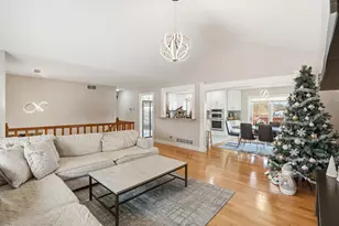 11109 Iowa St, Crown Point, IN 46307 - Photo 10