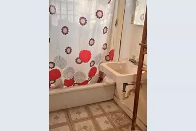 1027 E 35th Place, Gary, IN 46409 - Photo 4