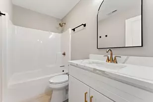 2132 Pradera Trl, Chesterton, IN 46304 - Photo 32