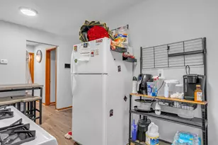 6860 Delaware St, Merrillville, IN 46410 - Photo 8