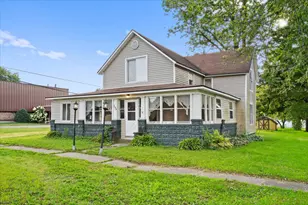 206 S Main St, Morocco, IN 47963 - Photo 1