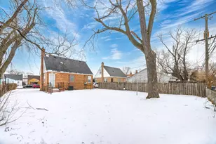 1527 Wentworth Ave, Calumet City, IL 60409 - Photo 2