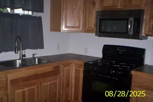 121 S Wisconsin St, Hobart, IN 46342 - Photo 6