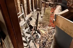 866 Floyd St, Gary, IN 46403 - Photo 6