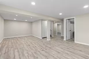 1707 E Chicago St, Valparaiso, IN 46383 - Photo 12