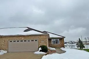 9973 Hart St, Saint John, IN 46373 - Photo 4