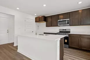 4180 Viceroy St, Portage, IN 46368 - Photo 2