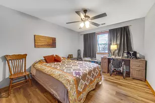 9320 Spring Creek Dr, Highland, IN 46322 - Photo 14