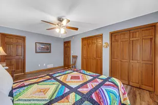 9320 Spring Creek Dr, Highland, IN 46322 - Photo 12