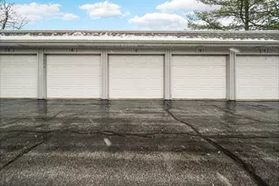 9320 Spring Creek Dr, Highland, IN 46322 - Photo 20