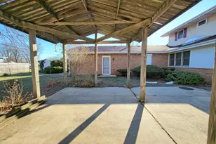 5795 Taft Pl, Merrillville, IN 46410 - Photo 10