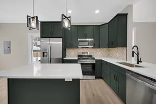 920 Highland St, Hammond, IN 46320 - Photo 8