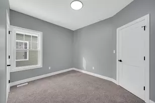 924 Highland St, Hammond, IN 46320 - Photo 12