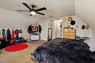 392 Stone Hill Dr, Valparaiso, IN 46385 - Photo 12