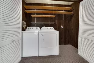 227 N Wright St, Griffith, IN 46319 - Photo 14