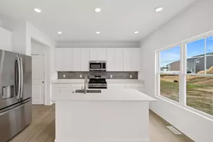 3756 Wild Grove Wy, Valparaiso, IN 46385 - Photo 12