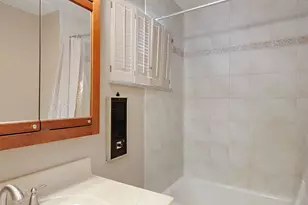 203 Oakridge Ct, Valparaiso, IN 46385 - Photo 18