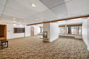 203 Oakridge Ct, Valparaiso, IN 46385 - Photo 26