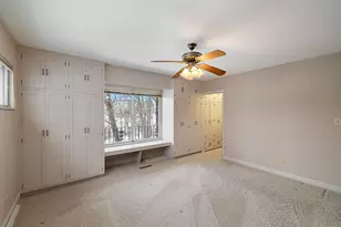 203 Oakridge Ct, Valparaiso, IN 46385 - Photo 16