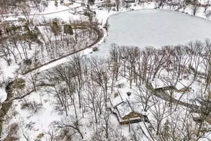 203 Oakridge Ct, Valparaiso, IN 46385 - Photo 36