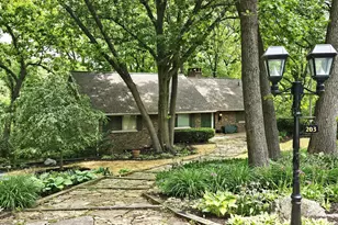 203 Oakridge Ct, Valparaiso, IN 46385 - Photo 38