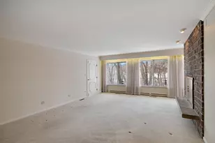 203 Oakridge Ct, Valparaiso, IN 46385 - Photo 12