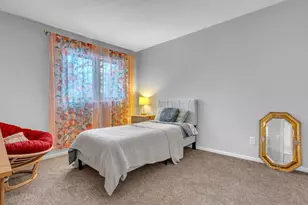 1801 Earthstone Dr, Valparaiso, IN 46383 - Photo 10