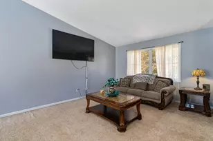 4092 Westover Dr, Crown Point, IN 46307 - Photo 10