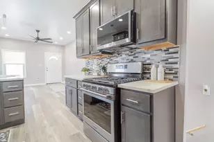 4044 Louisiana St, Gary, IN 46409 - Photo 8