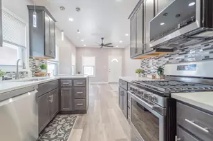 4044 Louisiana St, Gary, IN 46409 - Photo 8